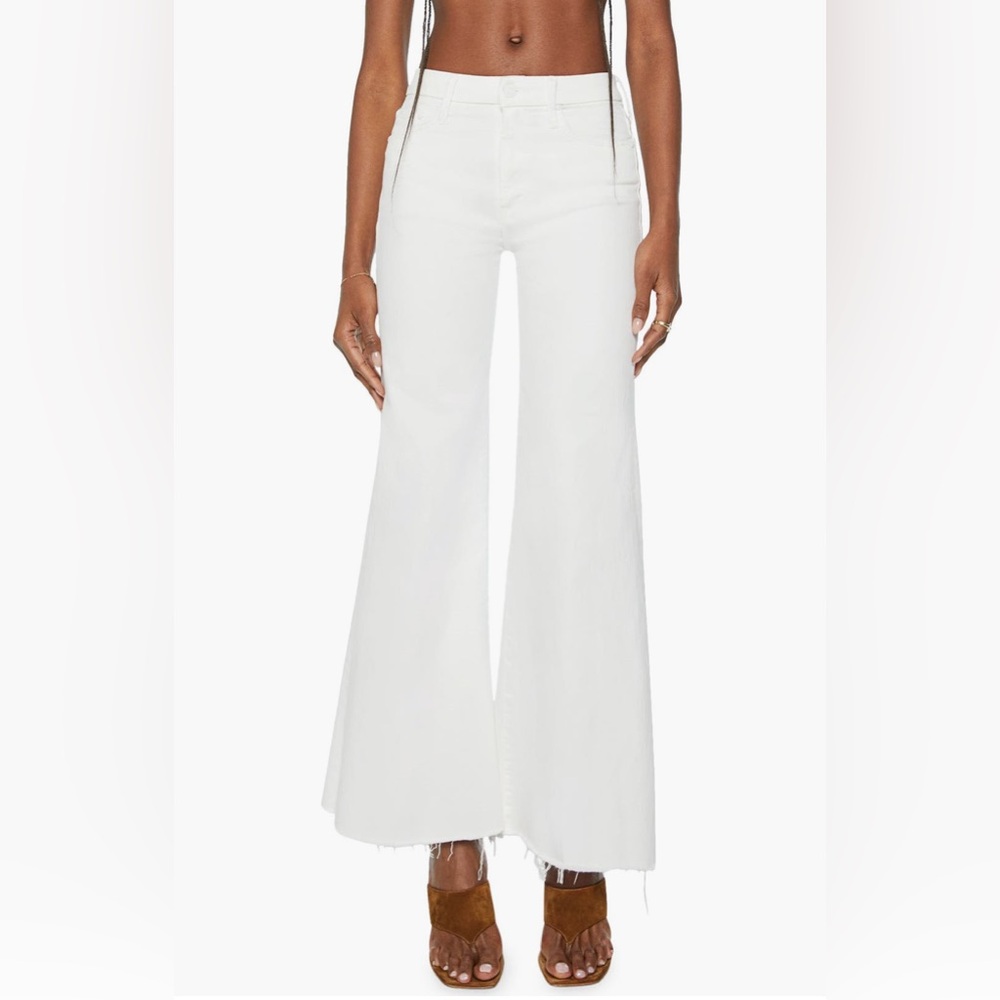 MOTHER ROLLER FRAYED HEM WIDE LEG WHITE JEANS SIZE 28